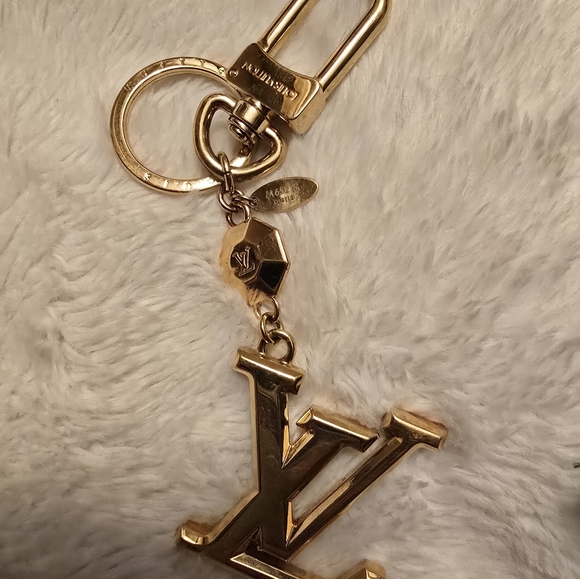 Louis Vuitton Key Charm - Picture 2 of 7